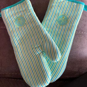 Pampered chef oven mitts